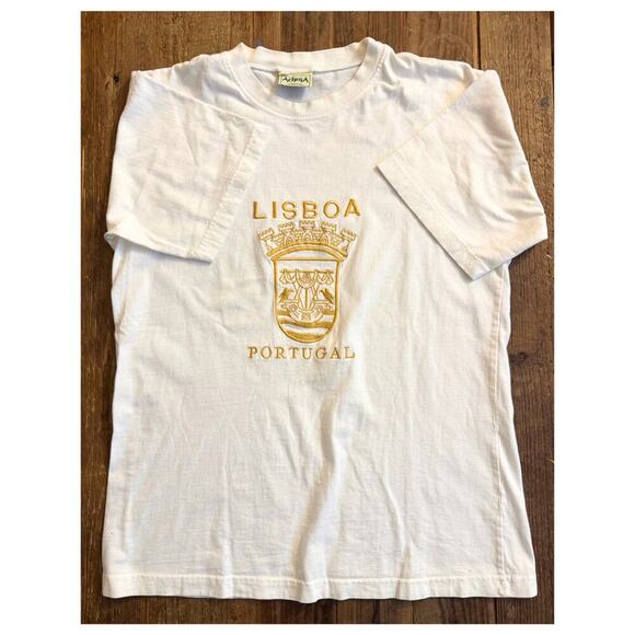 Lisboa Portugal Tee | Gold Crest | Size M | Travel - Picture 1 of 4
